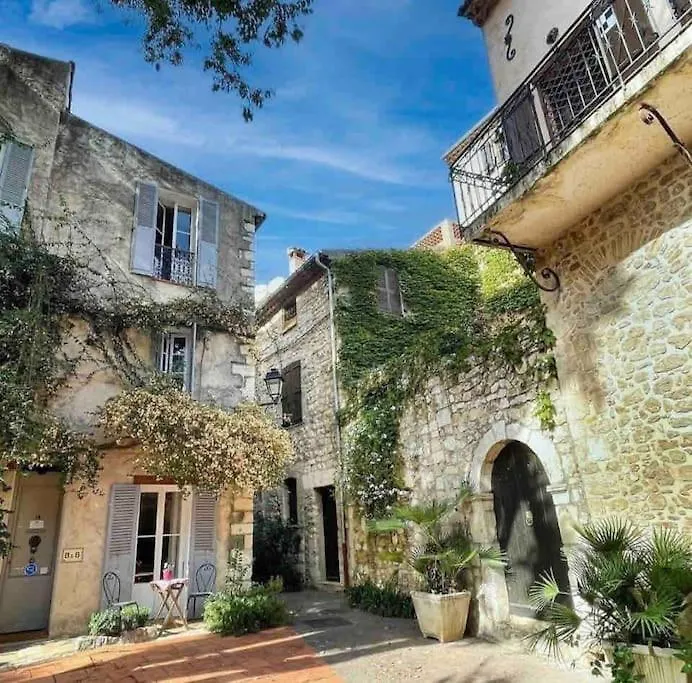 Apartamento L Appartement De Manon, Centre Historique Du Vieil Antibes França