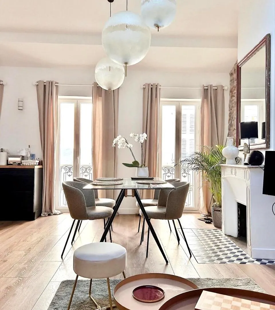 Apartamento L Appartement De Manon, Centre Historique Du Vieil Antibes França