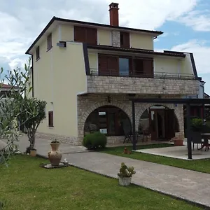 apartments-krnjic.in-istria.net/